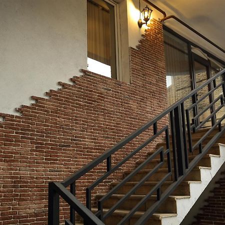 Winehouse Old Qvevri Apartments Tbilisi Zewnętrze zdjęcie